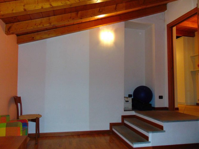 TRILOCALE TRAVI A VISTA CON DOPPI SERVIZI E BOX Palazzago