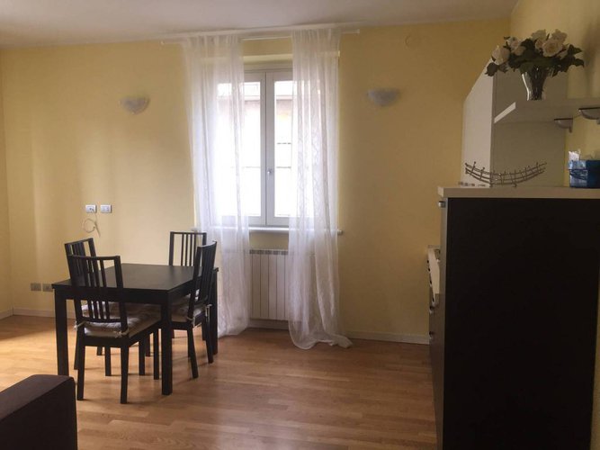 Signorile bilocale con box Nembro