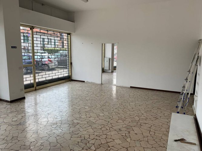 NEGOZIO VICINANZE UNIVERSITA' Bergamo