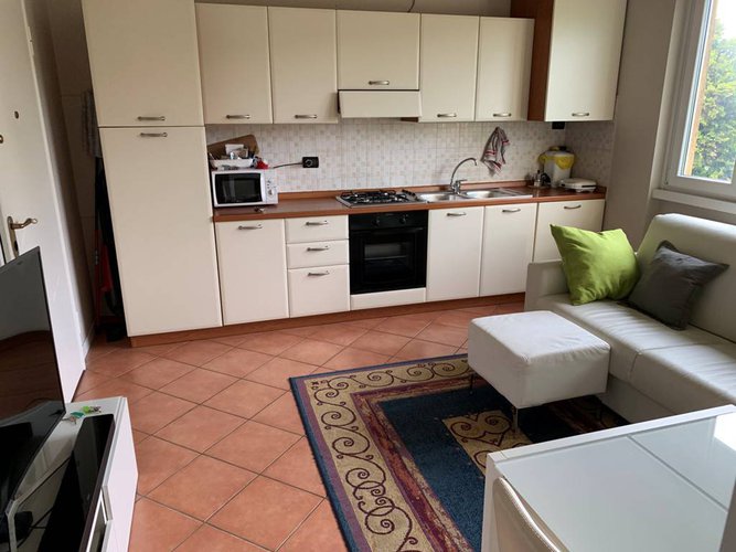 BILOCALE CON BOX E CANTINA Bergamo