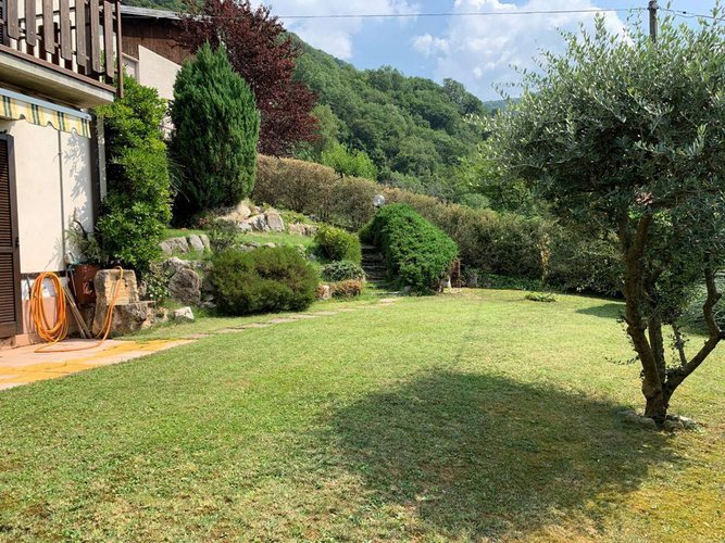 Villa a schiera di testa Albino