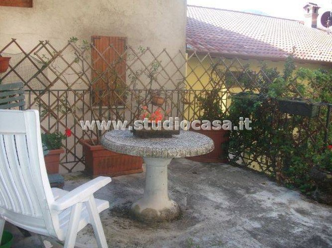 INDIPENDENTE CON GIARDINO PRIVATO! Bracca