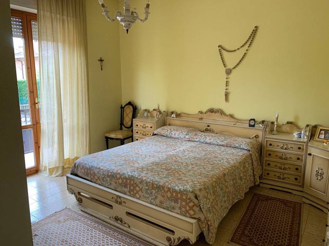 AMPIO QUADRILOCALE CON MAGAZZINO SOTTOSTANTE Bergamo