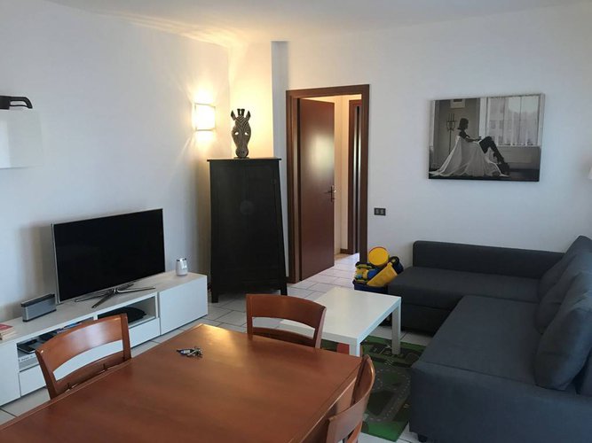 Ampio Bilocale con Terrazzo Vivibile Bergamo