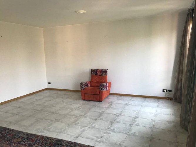 AMPIO QUADRILOCALE A DUE PASSI DA P.ZA PONTIDA Bergamo