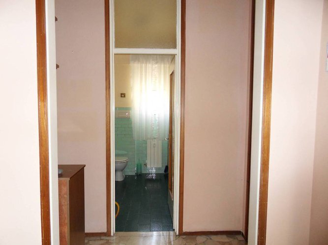 QUADRILOCALE CON BALCONE E CANTINA Bergamo