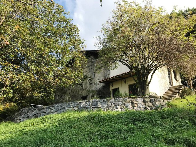 RUSTICO/BAITA/CASELLO CON 22.000 DI TERRENO San Pellegrino Terme