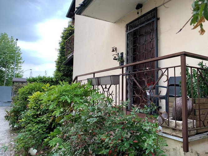 APPARTAMENTO IN BIFAMILIARE Capriate San Gervasio