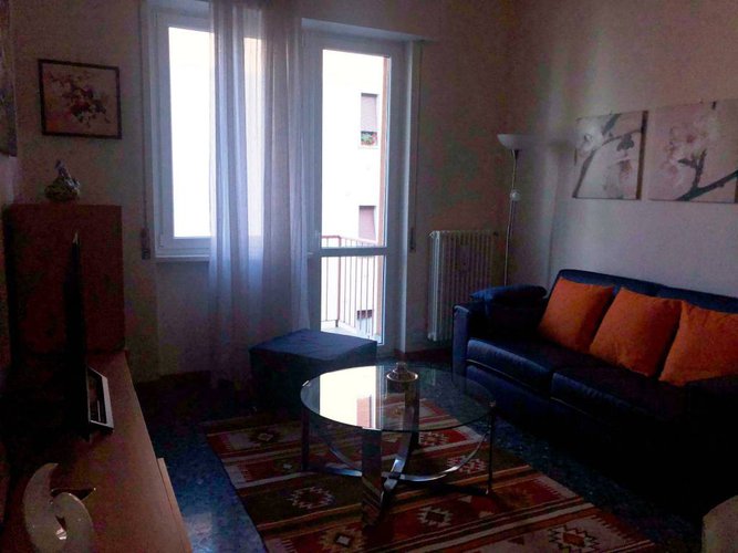 TRILOCALE COMPLETAMENTE RISTRUTTURATO CON BALCONI E CANTINA Bergamo