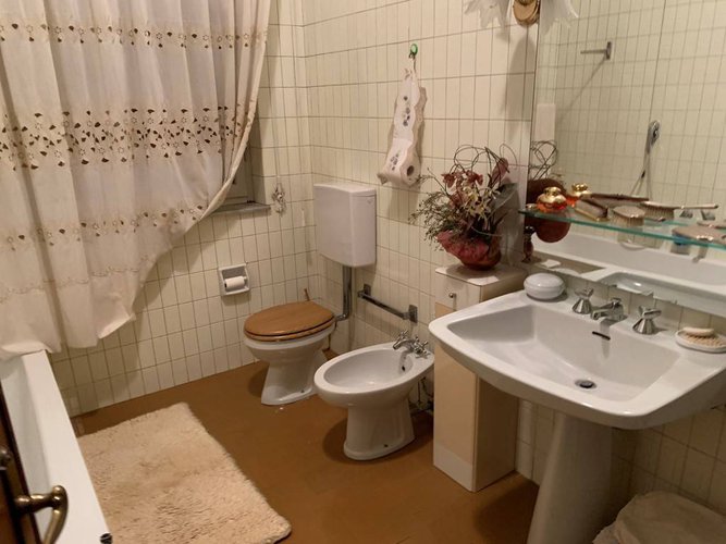 VILLA SINGOLA CON DUE APPARTAMENTI Capriate San Gervasio