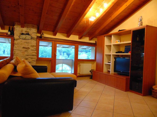 TRILOCALE TRAVI A VISTA CON DOPPI SERVIZI E BOX Palazzago