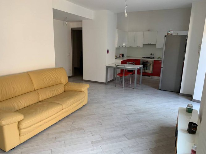 TRILOCALE PIENO CENTRO AL PIANO TERRA Nembro