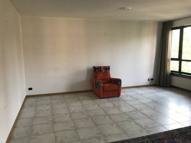 AMPIO QUADRILOCALE A DUE PASSI DA P.ZA PONTIDA Bergamo