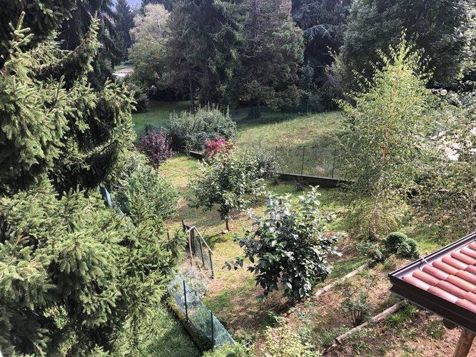 VILLA SINGOLA con 900 mq. di giardino Alzano Lombardo