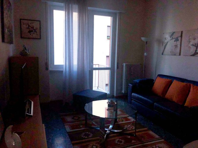 TRILOCALE COMPLETAMENTE RISTRUTTURATO CON BALCONI E CANTINA Bergamo