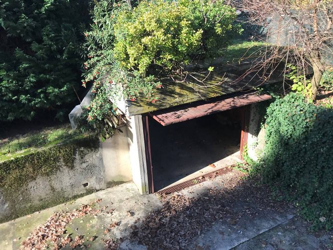 VILLA SINGOLA CON 1000 mq. DI GIARDINO Bergamo