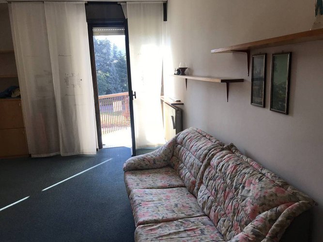 AMPIO MONOLOCALE CON BALCONE, BAGNO FINESTRATO Nembro