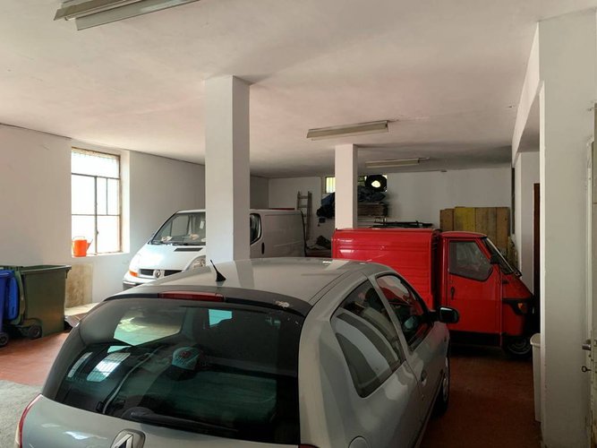 AMPIO QUADRILOCALE CON MAGAZZINO SOTTOSTANTE Bergamo