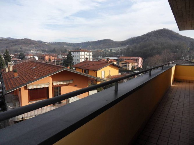 QUADRILOCALE CON CANTINA E BOX DOPPIO Albano Sant'Alessandro