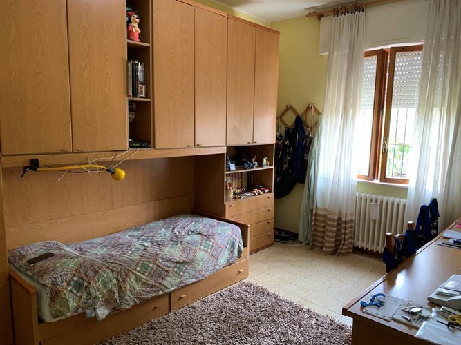 AMPIO QUADRILOCALE CON MAGAZZINO SOTTOSTANTE Bergamo