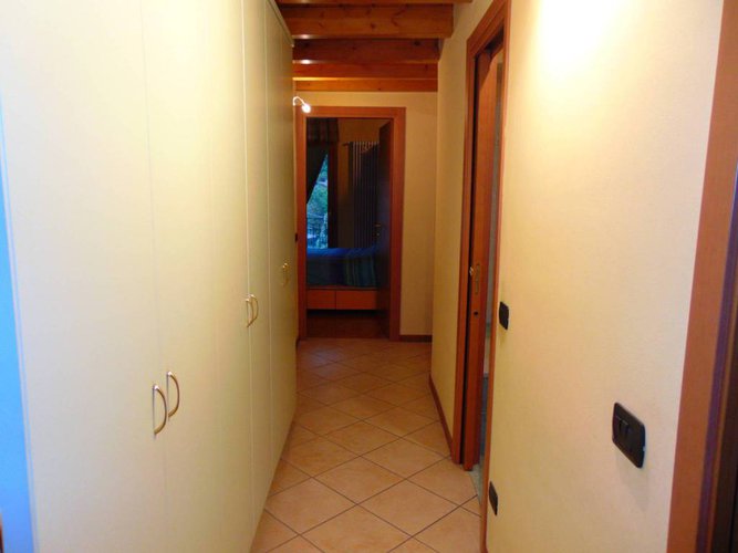 TRILOCALE TRAVI A VISTA CON DOPPI SERVIZI E BOX Palazzago