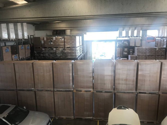 CAPANNONE CON SALONE ESPOSITIVO E 1500 MQ. DI CORTILE Mozzo