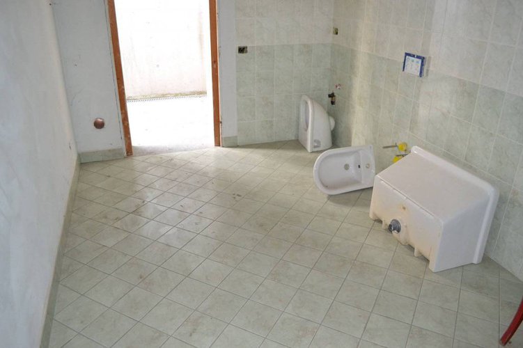 VILLA BIFAMIGLIARE INDIPENDENTE CON 600 MQ DI GIARDINO Cavernago