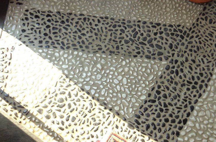 STEZZANO VILLA SINGOLA CON AMPIO GIARDINO Stezzano