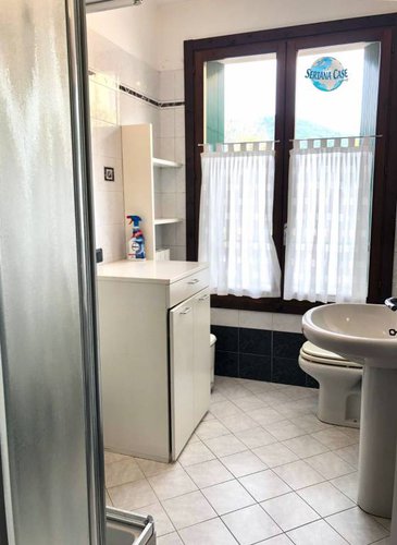 Trilocale con introvabile terrazza vivibile e box doppio Alzano Lombardo