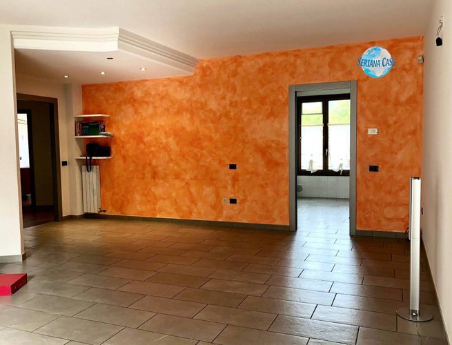 Trilocale con introvabile terrazza vivibile e box doppio Alzano Lombardo