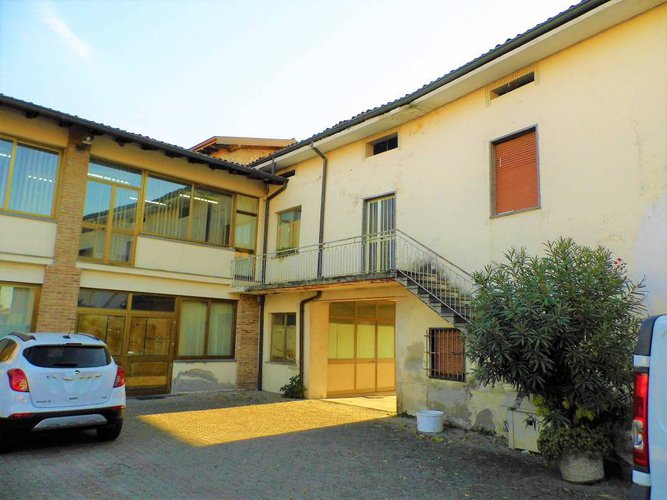 In centro a Castelli Calepio (frazione Quintano) Castelli Calepio