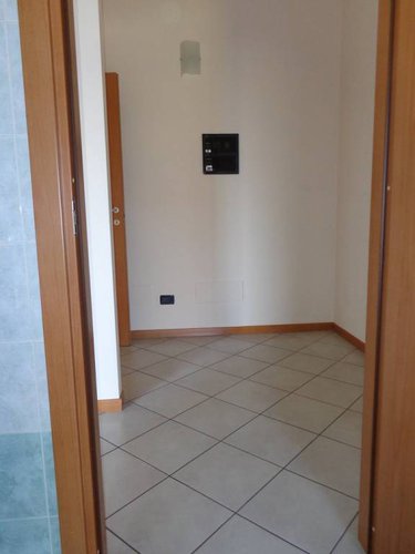 LIBERO SUBITO!!!COLOGNO TRILOCALE CON BOX DOPPIO E TERRAZZO Cologno al Serio