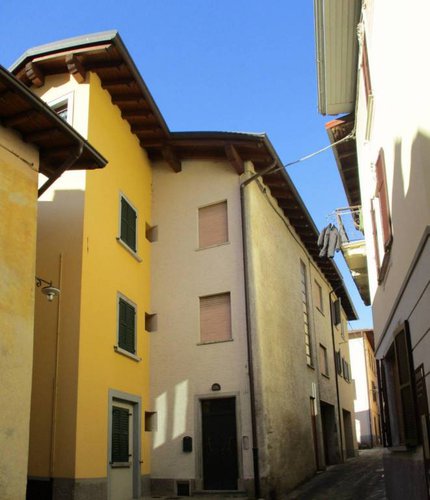 Casa indipendente Piazza Brembana