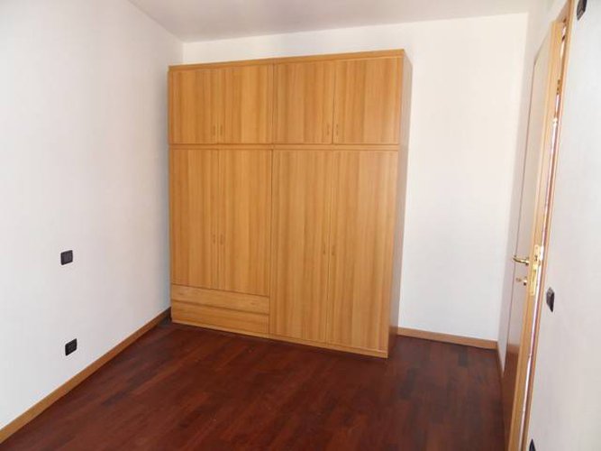 TRILOCALE NUOVO ARREDATO CON BOX DOPPIO E CANTINA Bagnatica