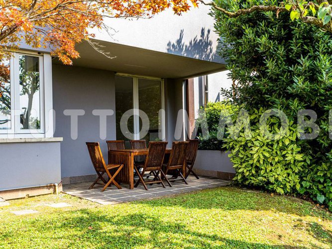 PRESTIGIOSA VILLA SINGOLA A NEMBRO Nembro