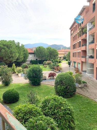 Trilocale con introvabile terrazza vivibile e box doppio Alzano Lombardo