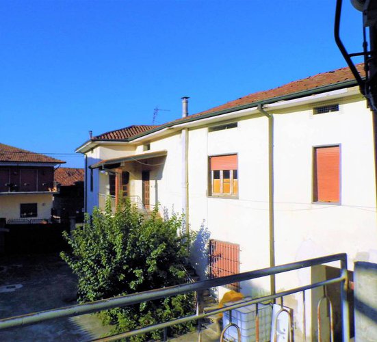 In centro a Castelli Calepio (frazione Quintano) Castelli Calepio