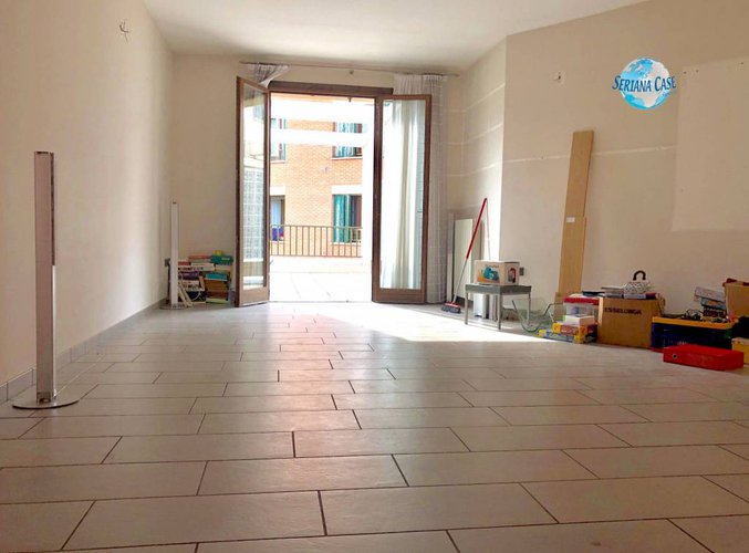 Trilocale con introvabile terrazza vivibile e box doppio Alzano Lombardo