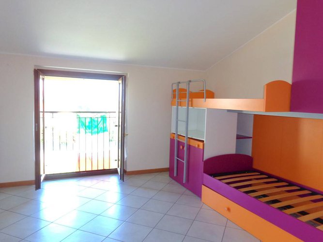 LIBERO SUBITO!!!COLOGNO TRILOCALE CON BOX DOPPIO E TERRAZZO Cologno al Serio