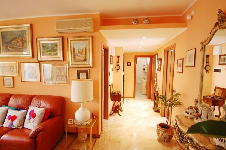 0807 Bergamo trilocale centrale con terrazzo 50mq Bergamo