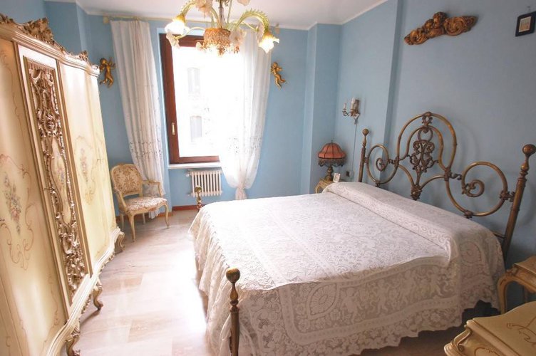 0807 Bergamo trilocale centrale con terrazzo 50mq Bergamo