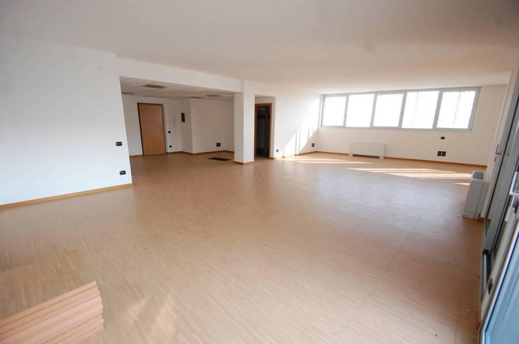 A660P Lallio ufficio open space 170mq