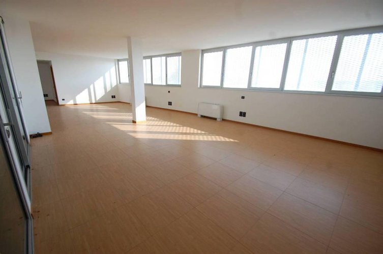 A660P Lallio ufficio open space 170mq Lallio