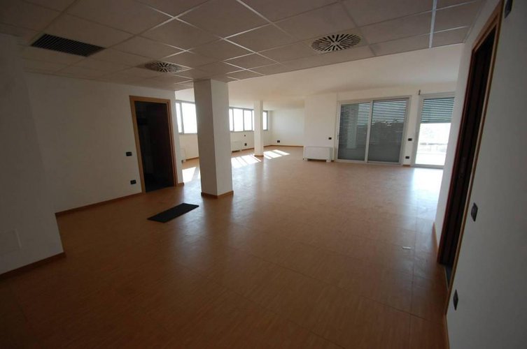 A660P Lallio ufficio open space 170mq Lallio