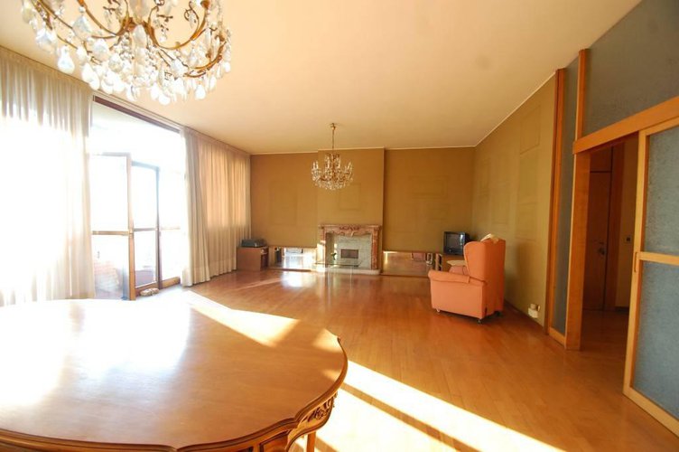 0980 Conca d'Oro via Nullo alta quadrilocale di 190mq Bergamo