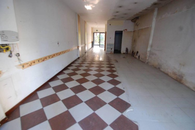 A666P Bergamo centrale negozio ufficio con vetrine di 80mq Bergamo