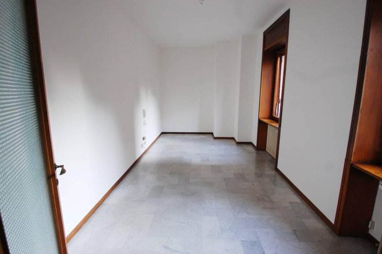 A635 Ufficio in locazione 45mq