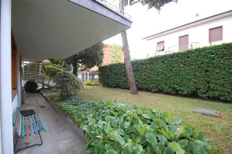 1013 Bergamo Conca Fiorita villa in vendita con giardino Bergamo