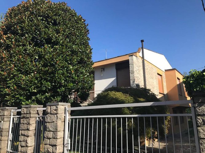 1013 Bergamo Conca Fiorita villa in vendita con giardino Bergamo