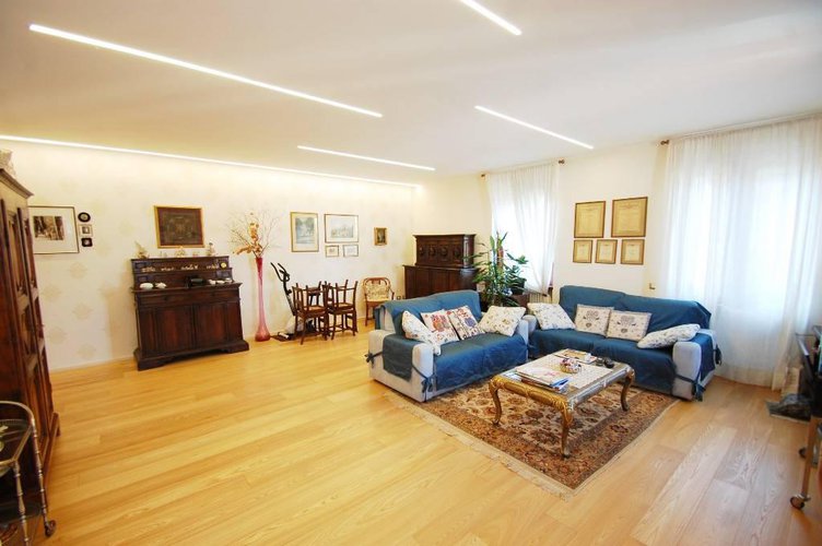 0874 Bergamo trilocale centro 136mq Bergamo